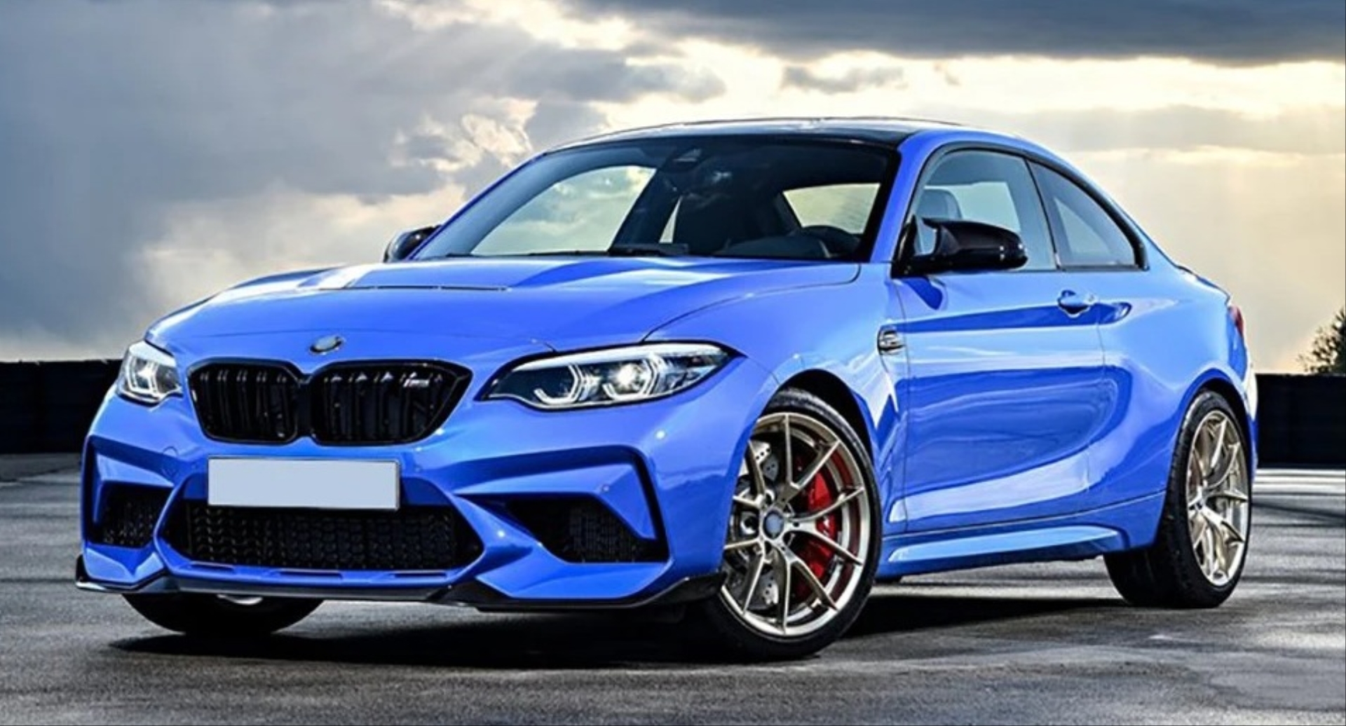 BMW 1 Serisi F20 2015-2018 Uyumlu LCI M2C Ön Tampon Panjur Seti 3