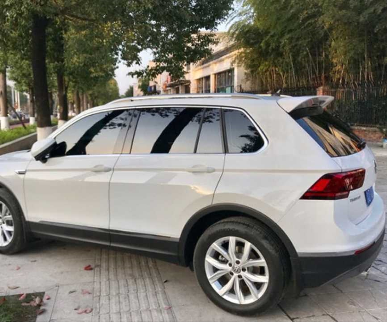 Volkswagen Tiguan 2016+ için Uyumlu R Line Spoiler (Boyasız) 5