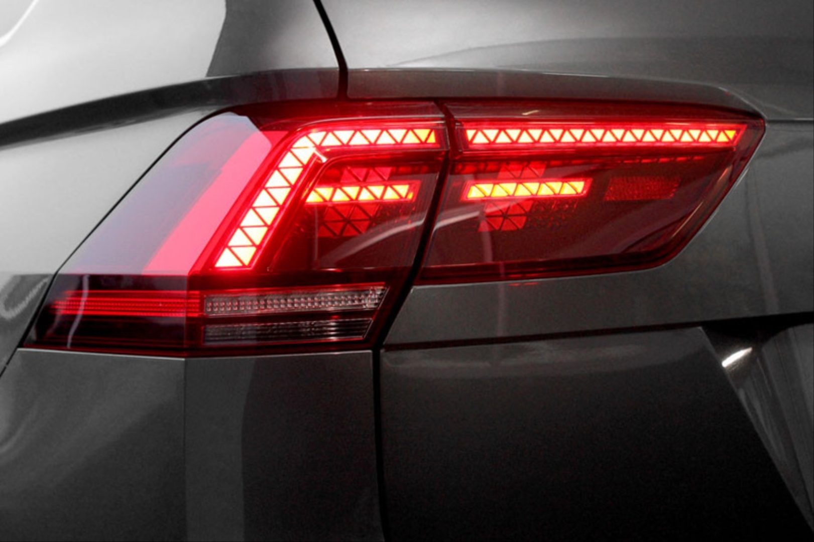 Volkswagen Tiguan 2016-2021 Uyumlu Highline LED Stop 4