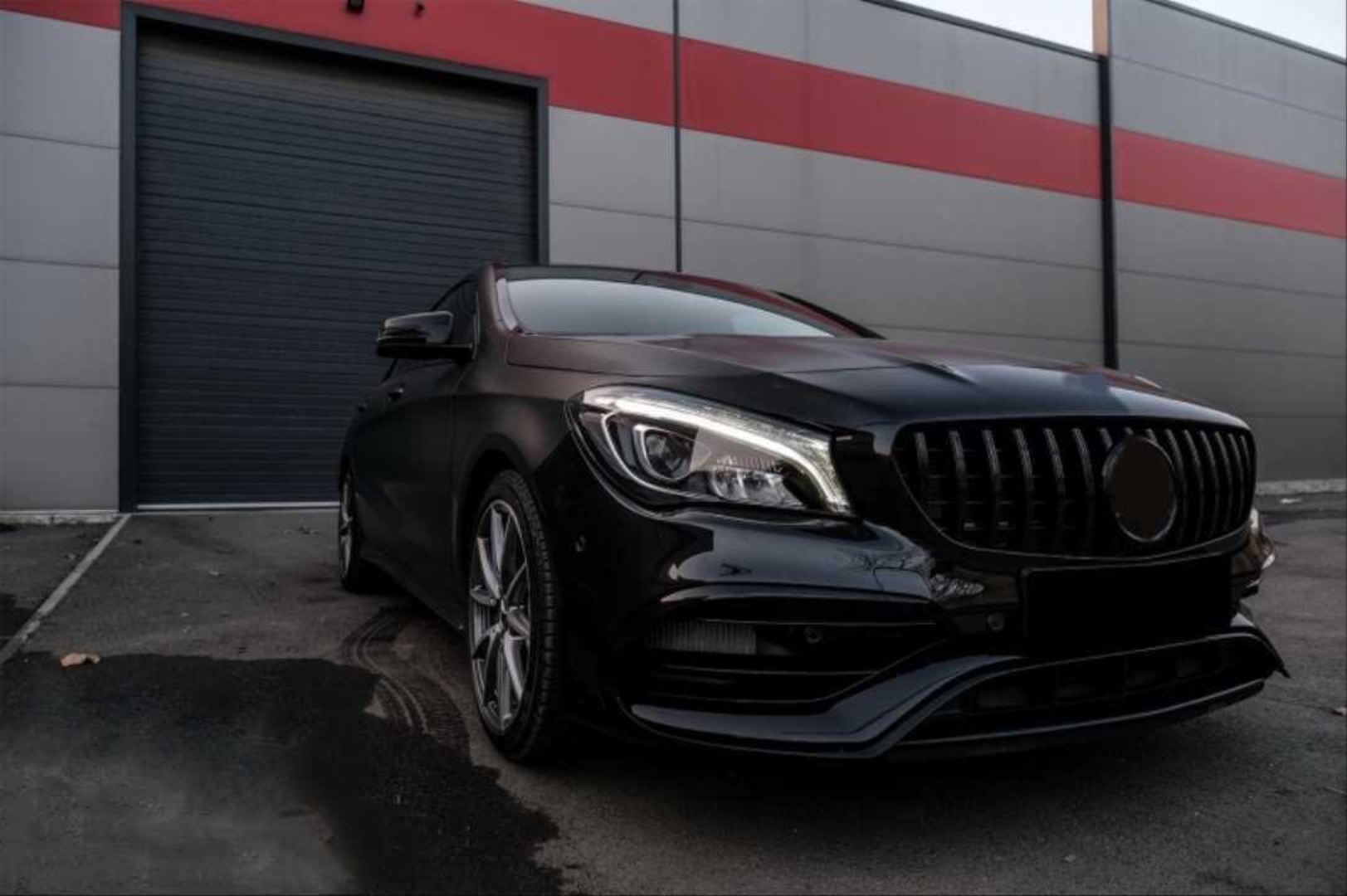 Mercedes-Benz CLA W117 GTR Panjur - Siyah 5