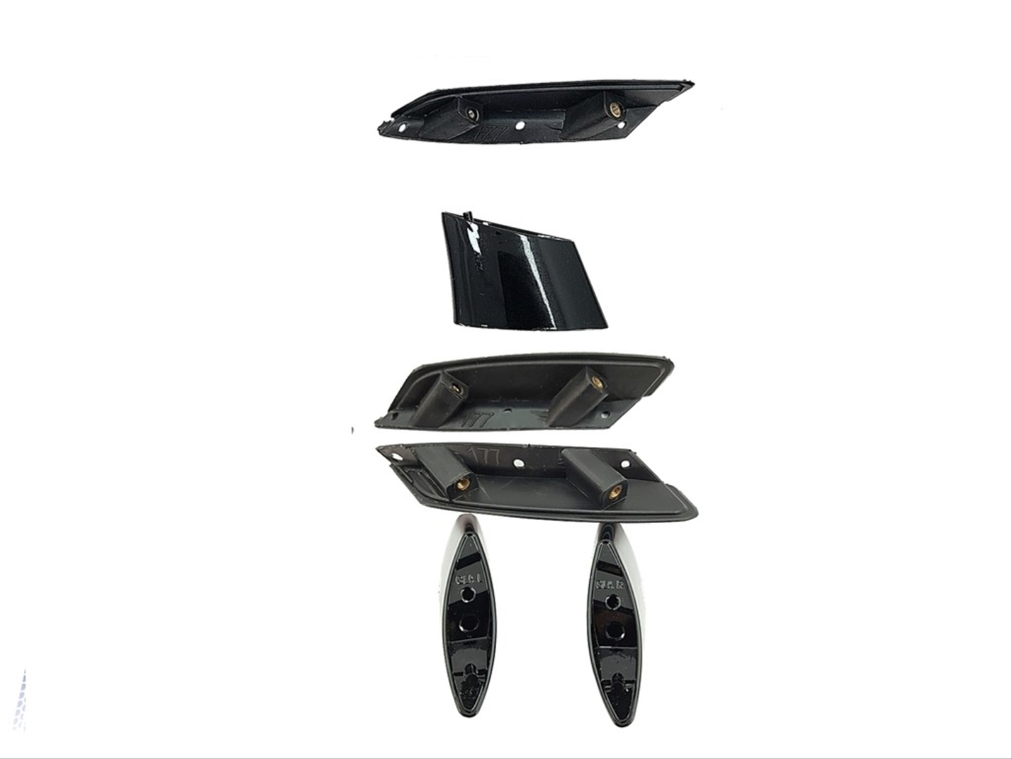 Mercedes-Benz A Serisi W177 2019+ İçin Uyumlu A45 Spoiler Piano Black 4