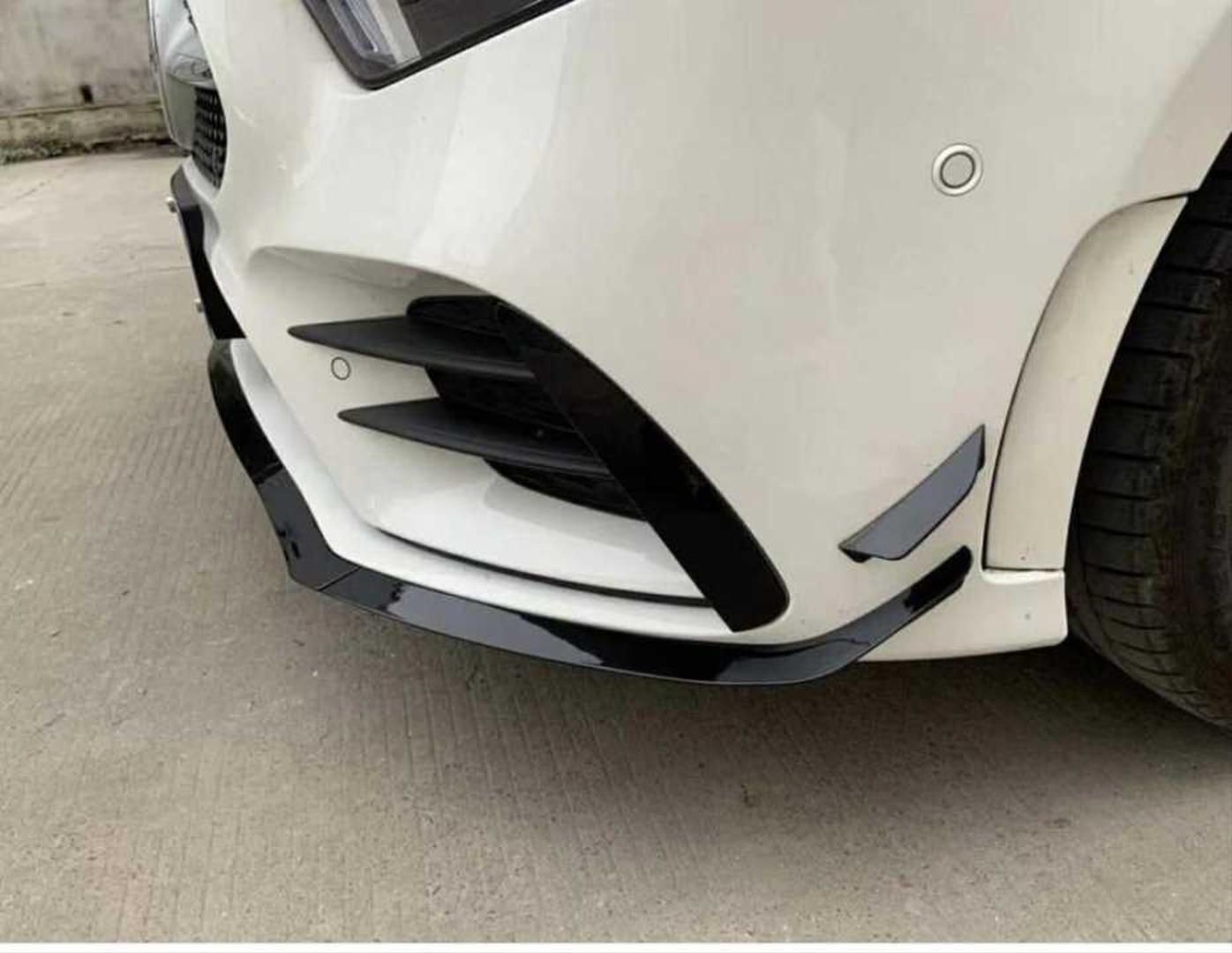 Mercedes-Benz W177 A Serisi 2019+ AMG Görünüm Ön Lip Full Set (7 Parça) 4
