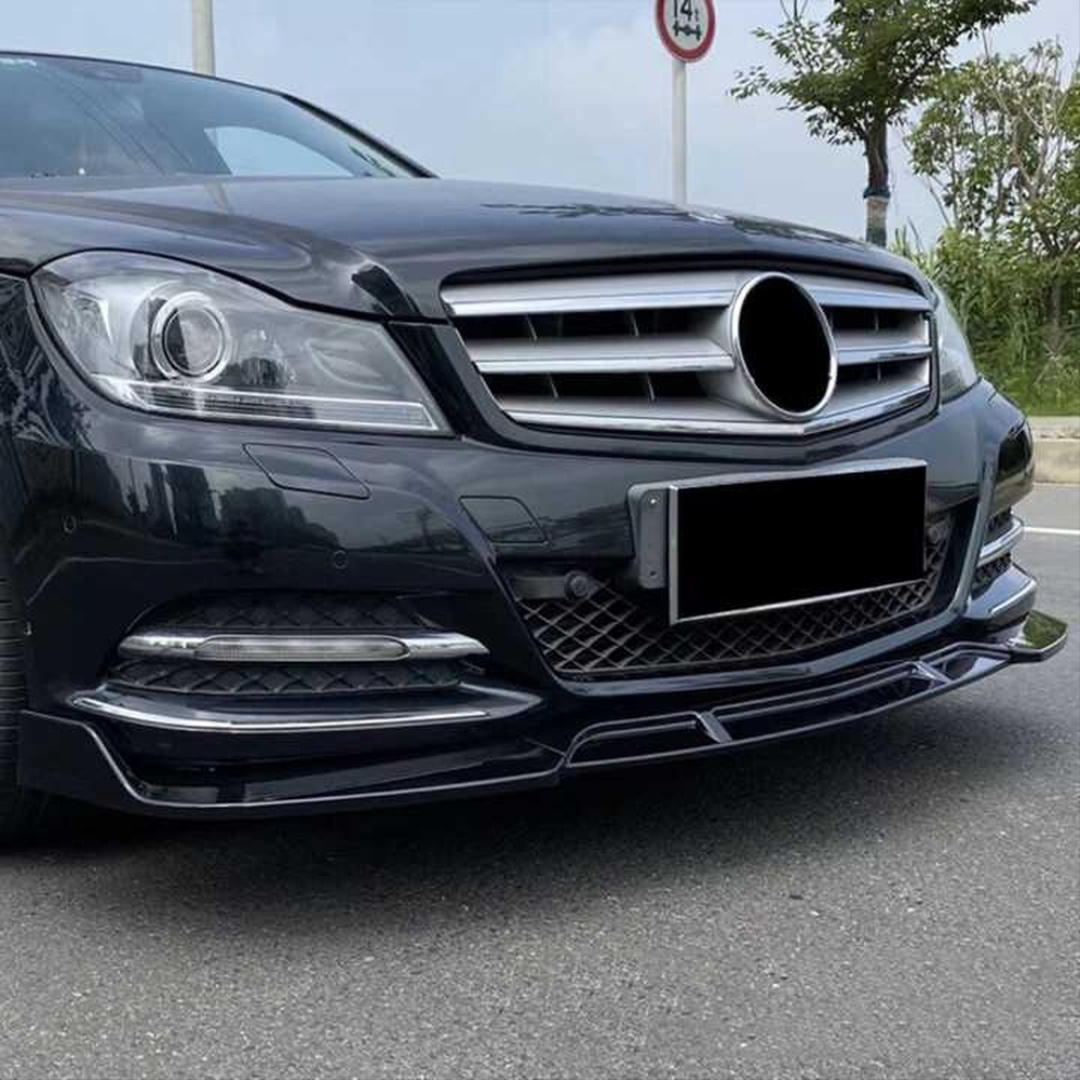 W204 2007-2014 C Serisi Ön Lip BRS - Piano Black (Parlak Siyah) (AMG için) 3