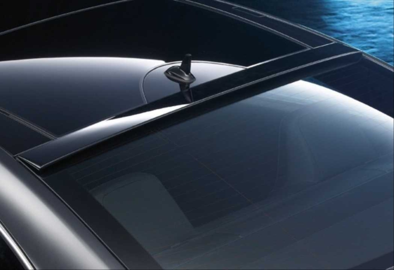 W204 2007-2014 C Serisi İçin Uyumlu Cam Üstü Spoiler - Piano Black (Parlak Siyah) 2