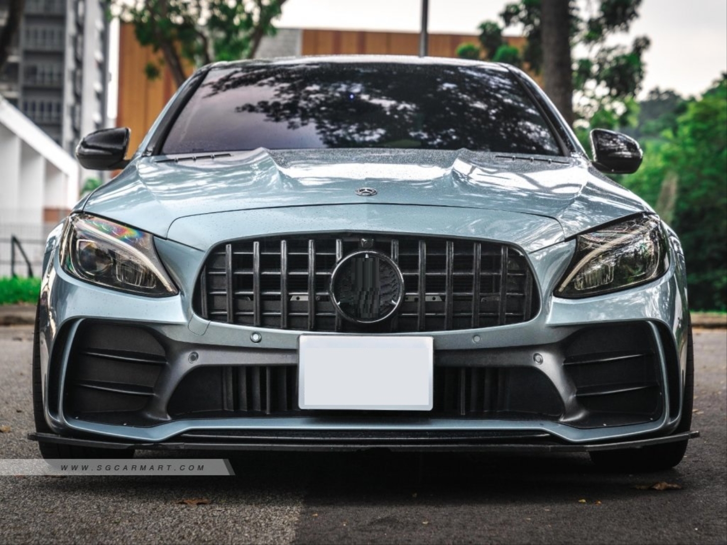 W205 C Serisi Siyah Mamba Body Kit 2