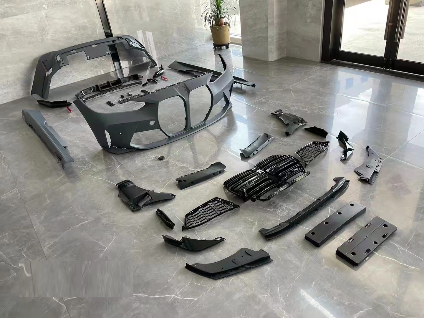 BMW 4 Serisi G22 M4 Body Kit (Ön Arka Tampon Marsıpiyel Panjur) 2 Kapı 3