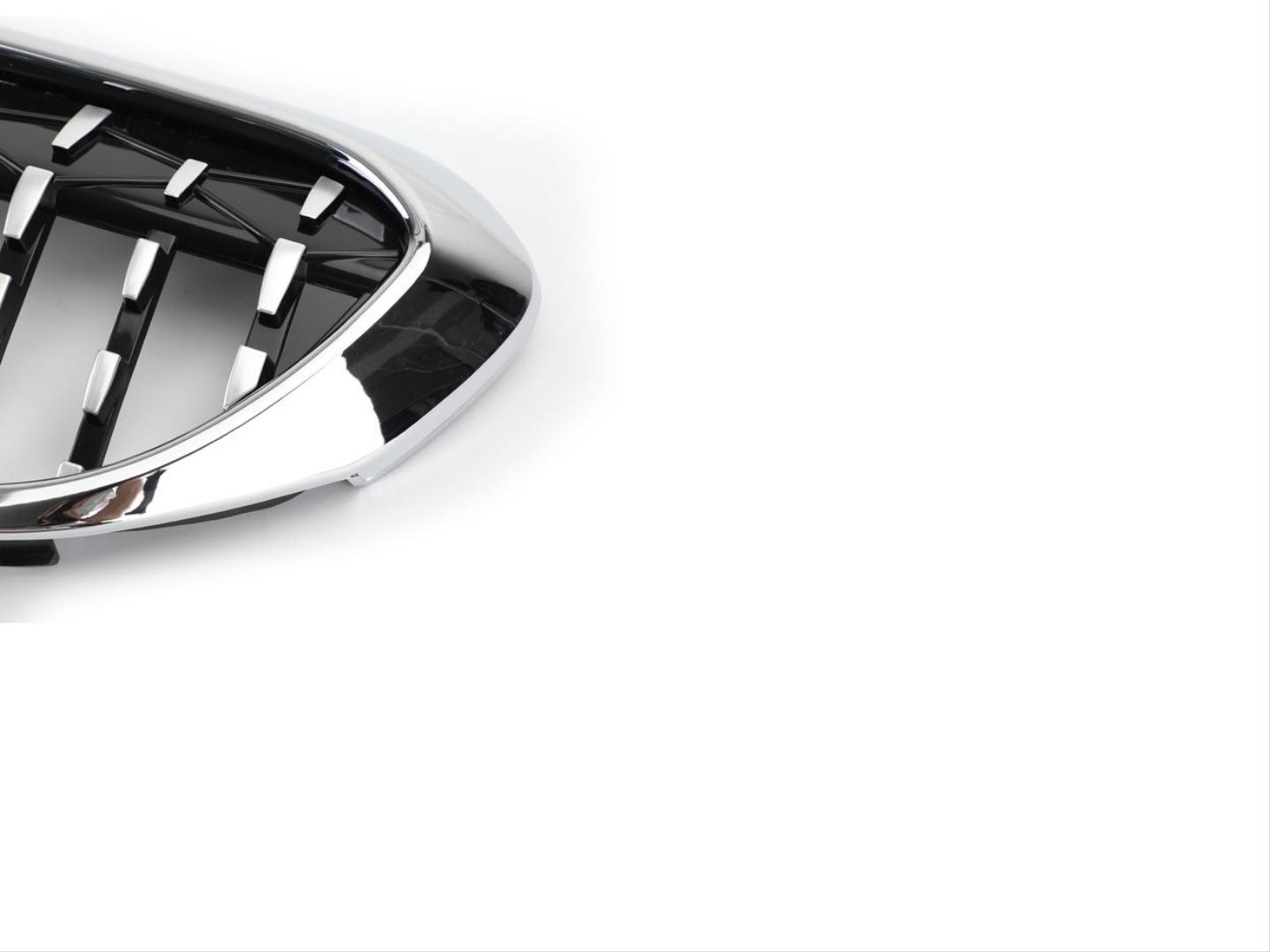 BMW 5 Serisi G30 (2017-2020) Uyumlu Diamond Bobrek - Krom Çerçeve 4