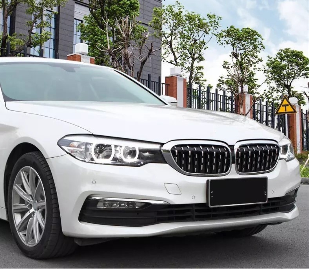 BMW 5 Serisi G30 (2017-2020) Uyumlu Diamond Bobrek - Krom Çerçeve 5