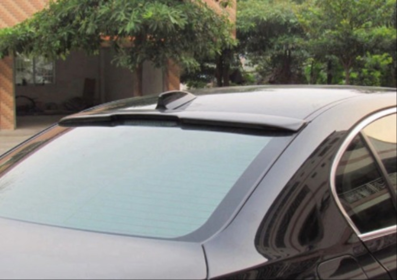 BMW 5 Serisi E60 2003-2010 Camüstü Spoiler - Piano Black (Parlak Siyah) 3