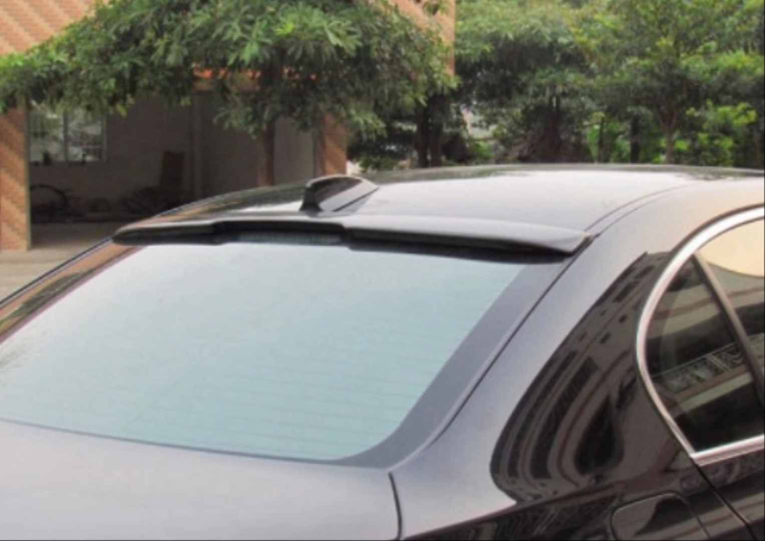 BMW 5 Serisi E60 2003-2010 Camüstü Spoiler - Piano Black (Parlak Siyah) 4