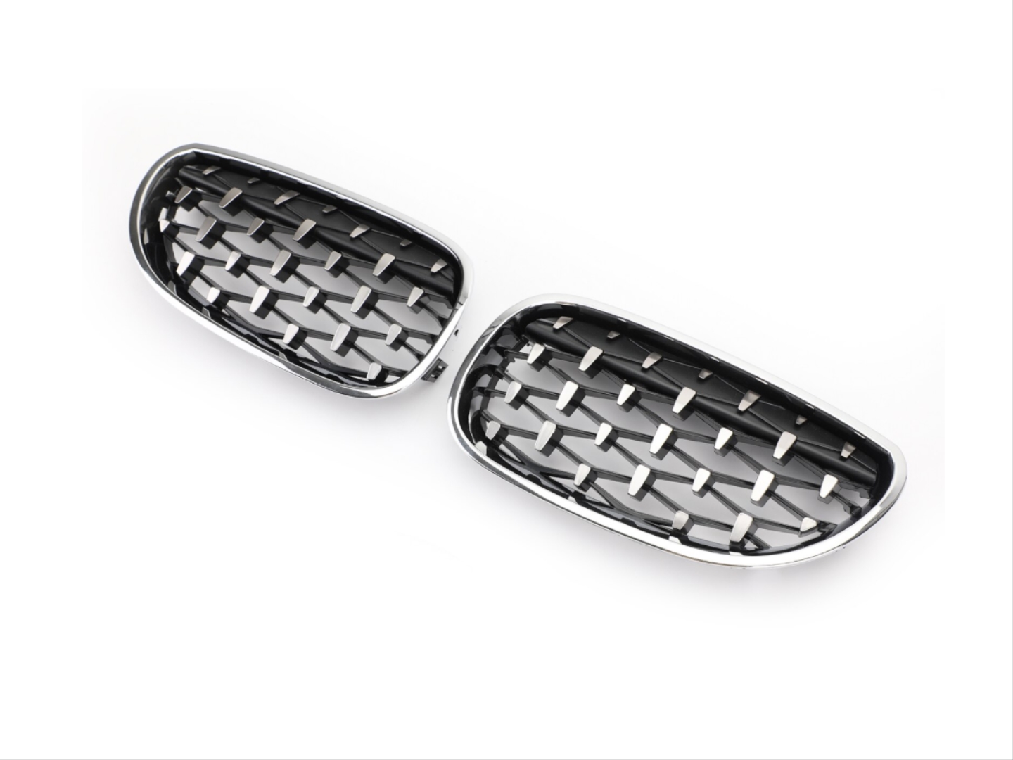 BMW 5 Serisi E60 (2004-2009) Uyumlu Diamond Panjur (Böbrek) Krom Çerçeve 2
