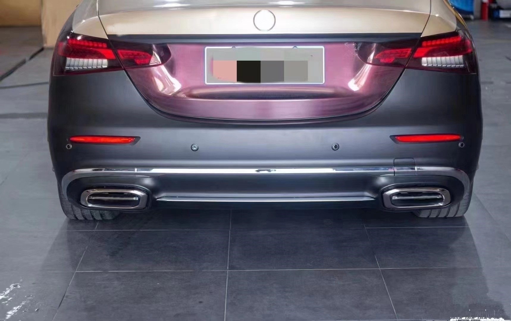 W213 Yeni E Serisi için Uyumlu 2020+ Maybach Görünüm Body Kit (Siyah Sis Kapak) 3
