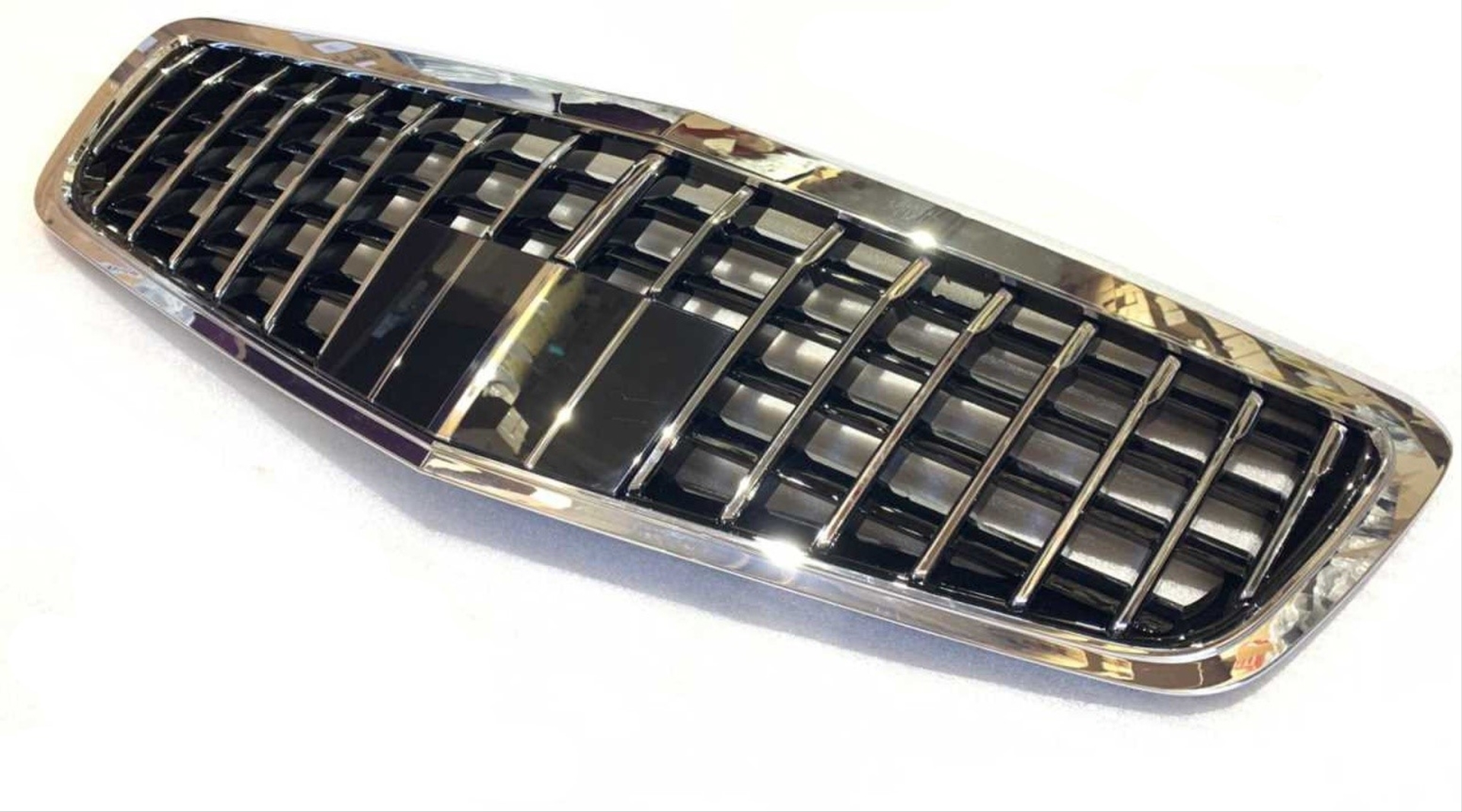 W221 2006-2013 S Class - Maybach Görünüm Panjur 3