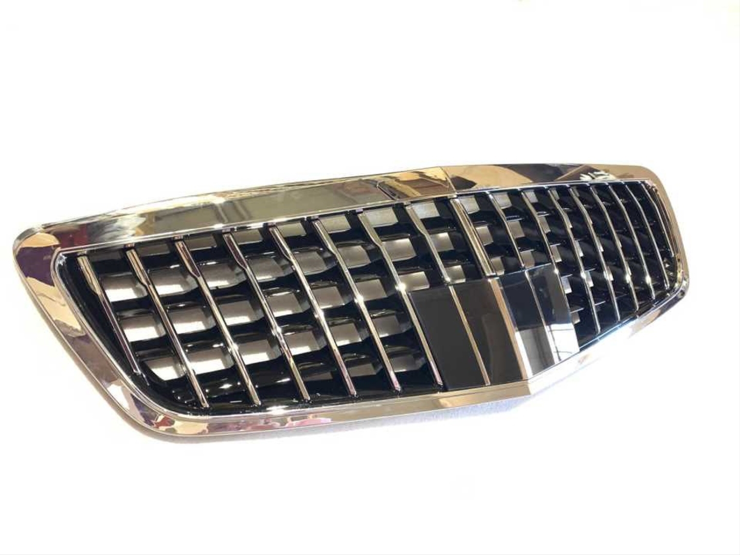 W221 2006-2013 S Class - Maybach Görünüm Panjur 4
