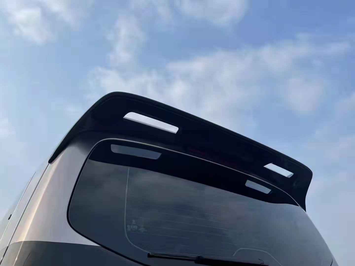 Mercedes-Benz W447 Vito için Uyumlu Aero Kit (Tavan Rayı-Spoiler-Moon Visor) 3
