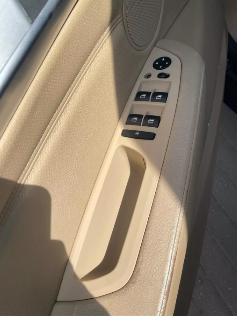 BMW X5 Serisi E70 (2007-2013) İçin Uyumlu Kapı Kolçak Krem 2