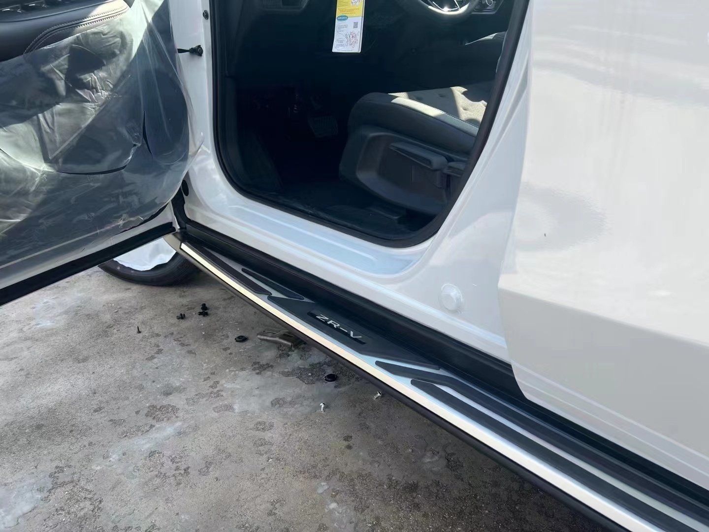 Honda ZR-V İçin Uyumlu Yan Basamak 3
