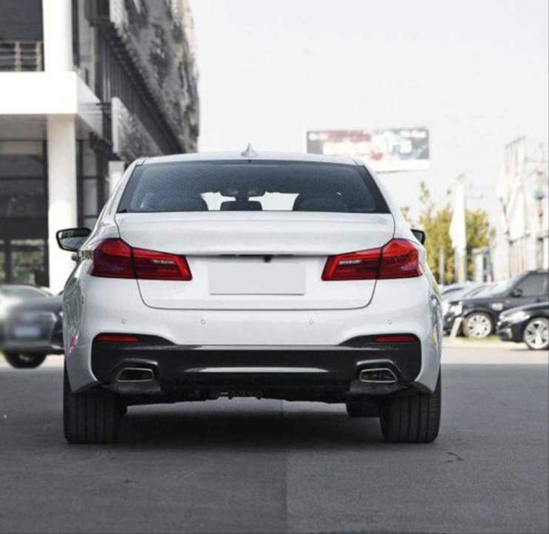 BMW 5 Serisi G30 (17-23) Uyumlu 5.40 Difüzör ve Egzoz Seti 2