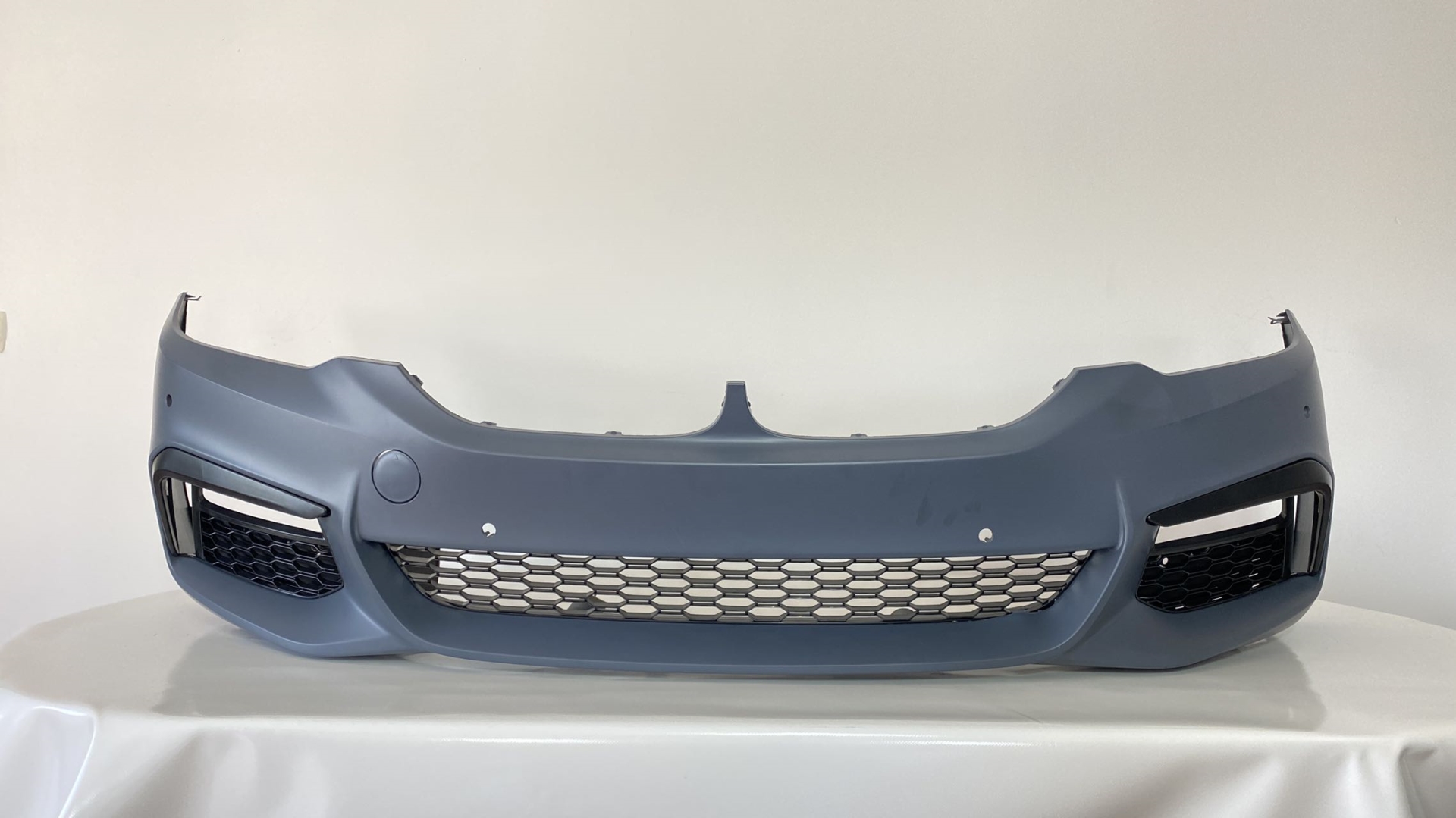 BMW 5 Serisi G30 2018-2020 İçin Uyumlu M-Tech Body Kit (Panjur Dahil) 2