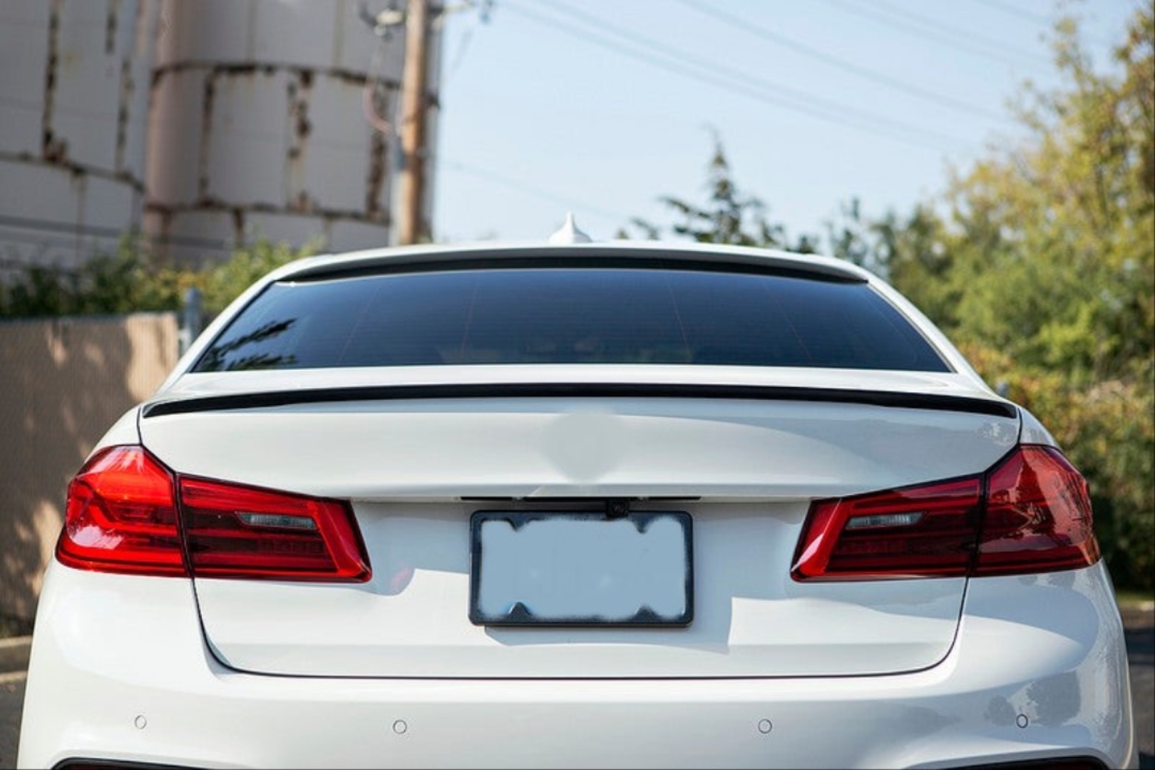 BMW 5 Serisi G30 için Uyumlu Hybrid Spoiler - Piano Black (Parlak Siyah) 3