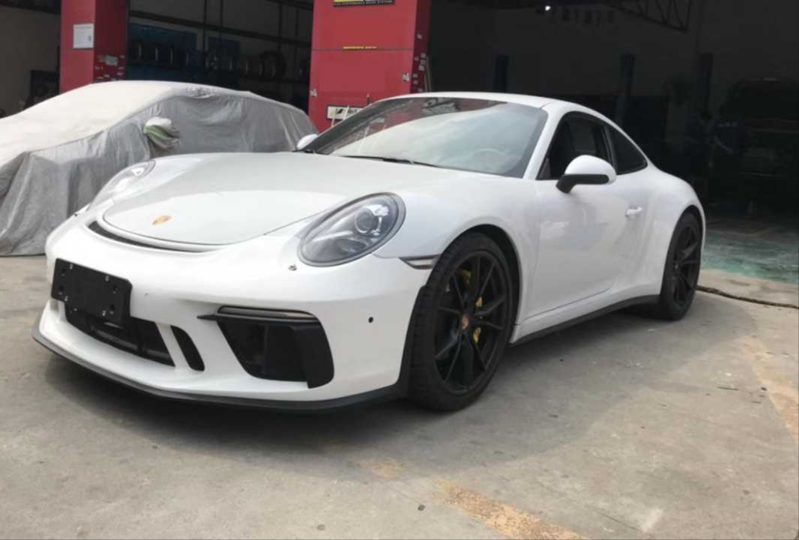 Porsche 911 (991) 2012-2018 GT3 Ön Tampon 3