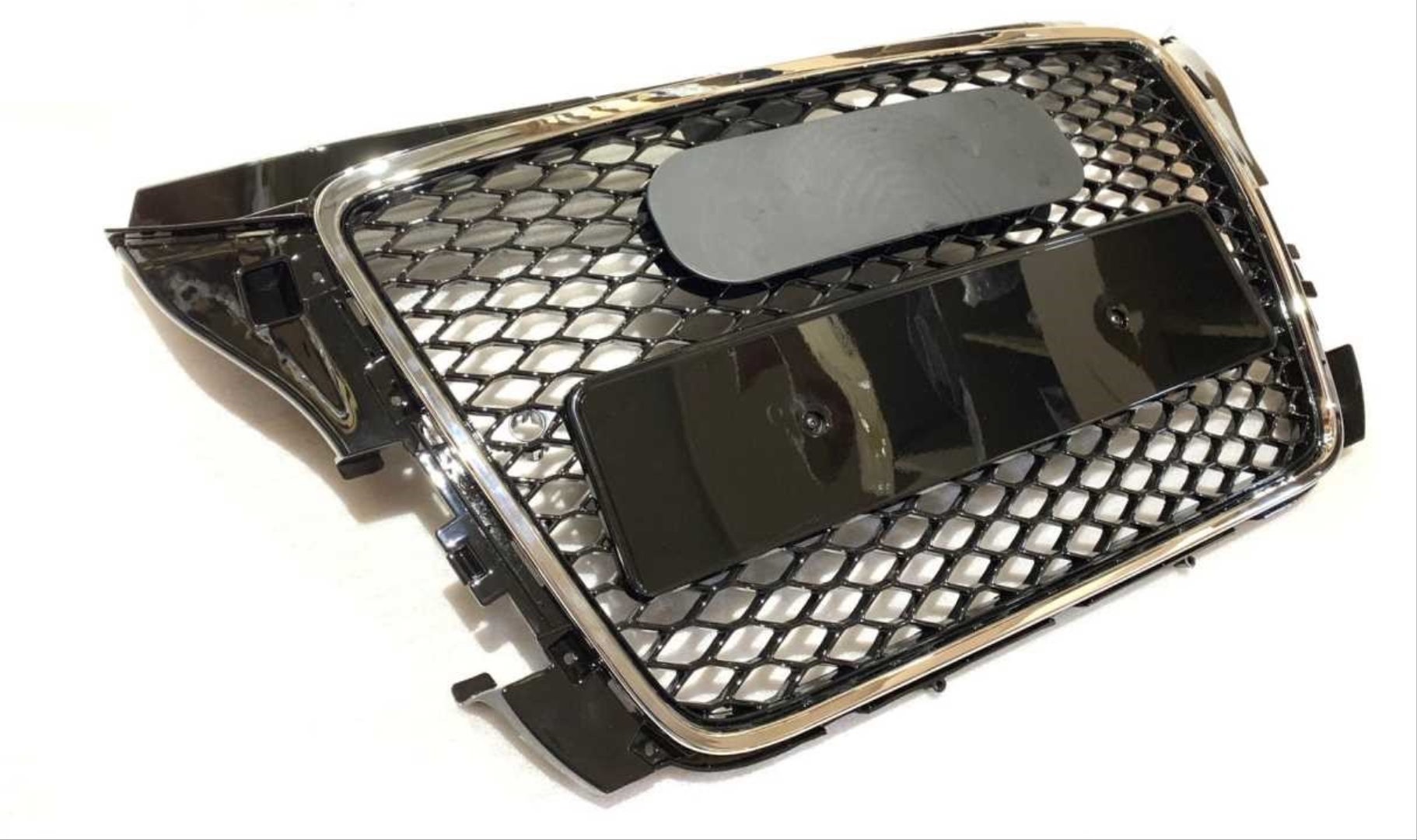 Audi A3 2008-2012 için Uyumlu RS3 Panjur - Krom 2