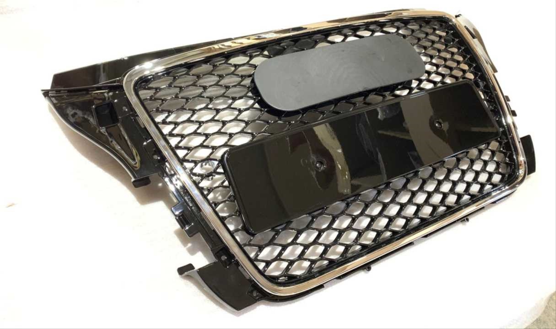 Audi A3 2008-2012 için Uyumlu RS3 Panjur - Krom 4