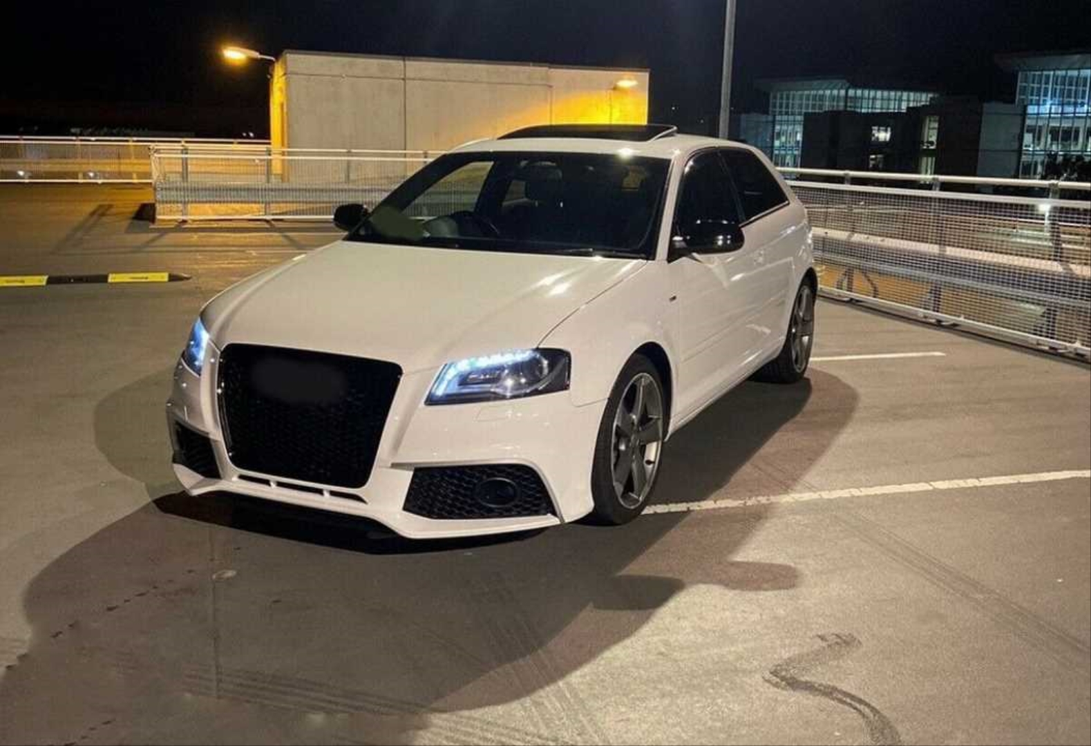 A3 2009-2012 Hatchback için Uyumlu RS3 Ön Tampon Panjur Seti - (8P Makyajlı Kasa) 4