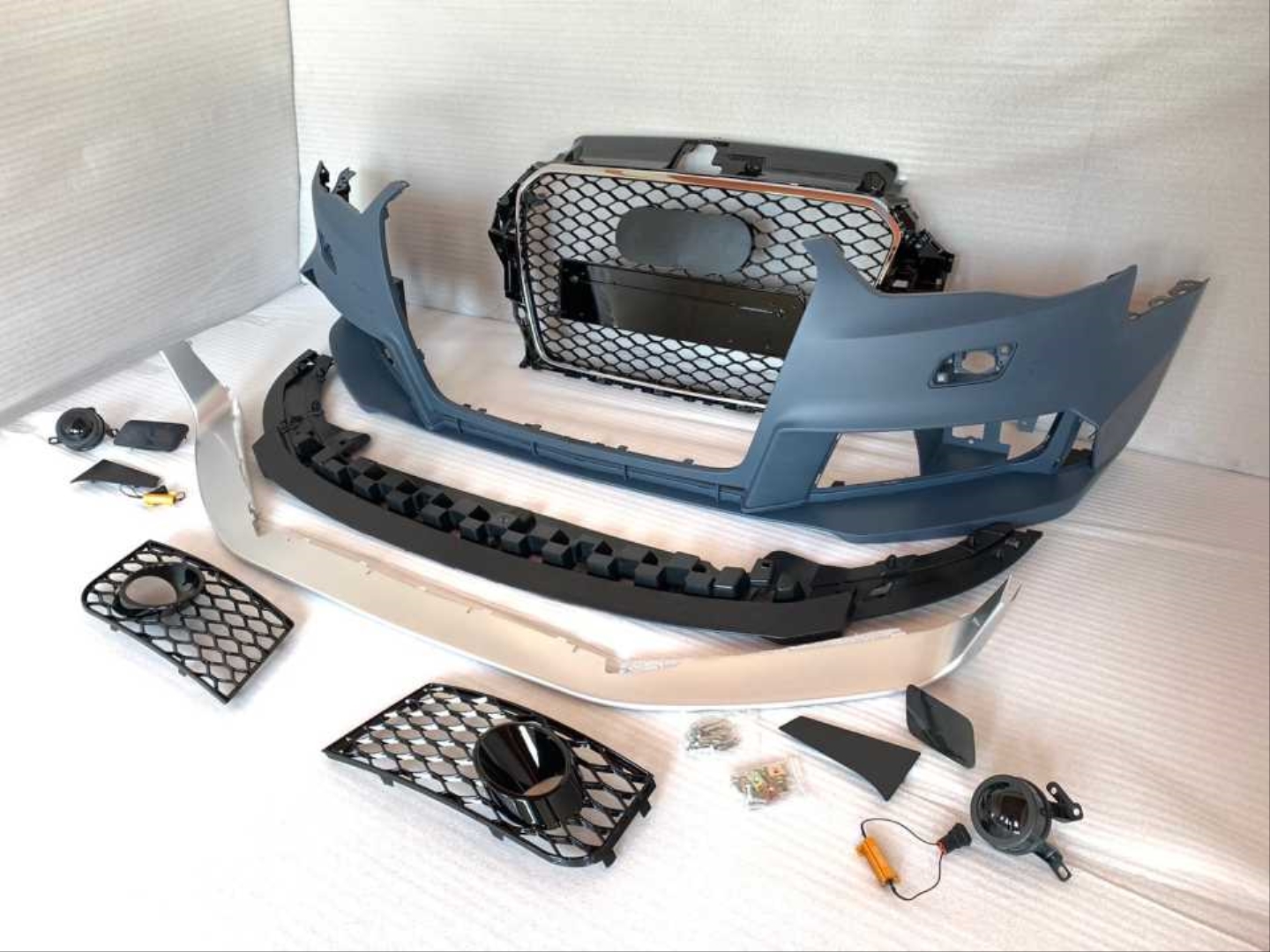 A3 2013-2016 HATCHBACK UYUMLU RS3 ÖN TAMPON SET 4