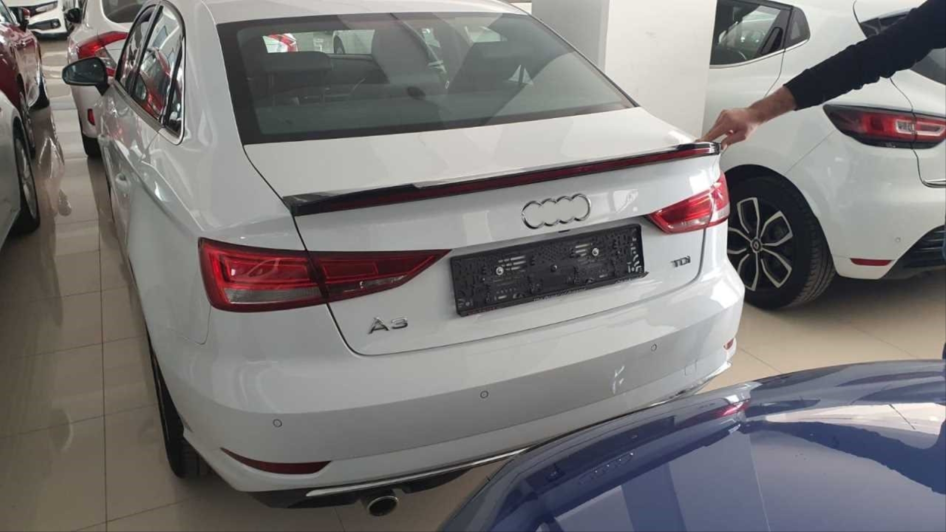 Audi A3 2013-2019 Sedan Uyumlu LED Spoiler Piano Black (Parlak Siyah) 5