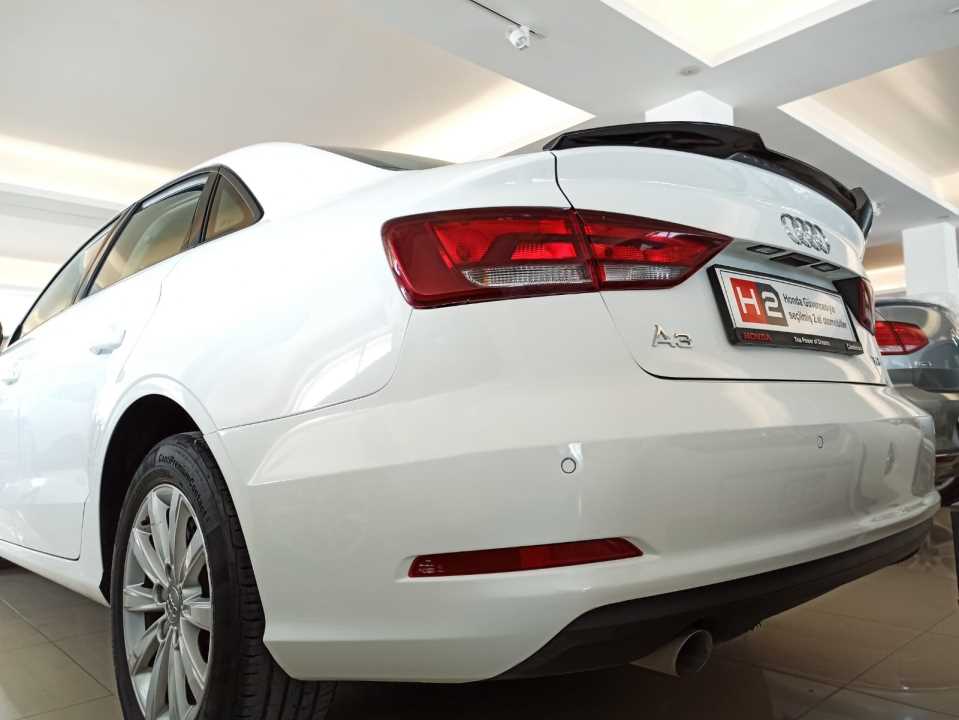 A3 2021+ Sedan Uyumlu M4 Spoiler - Piano Black (Parlak Siyah) 5