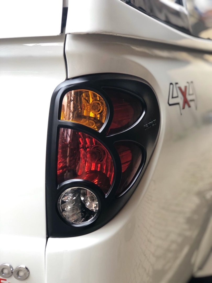 2008 - 2014 Mitsubishi L200 Uyumlu Stop Çerçeve Kaplama Siyah 2