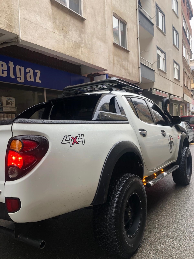 2008 - 2014 Mitsubishi L200 Uyumlu Stop Çerçeve Kaplama Siyah 3