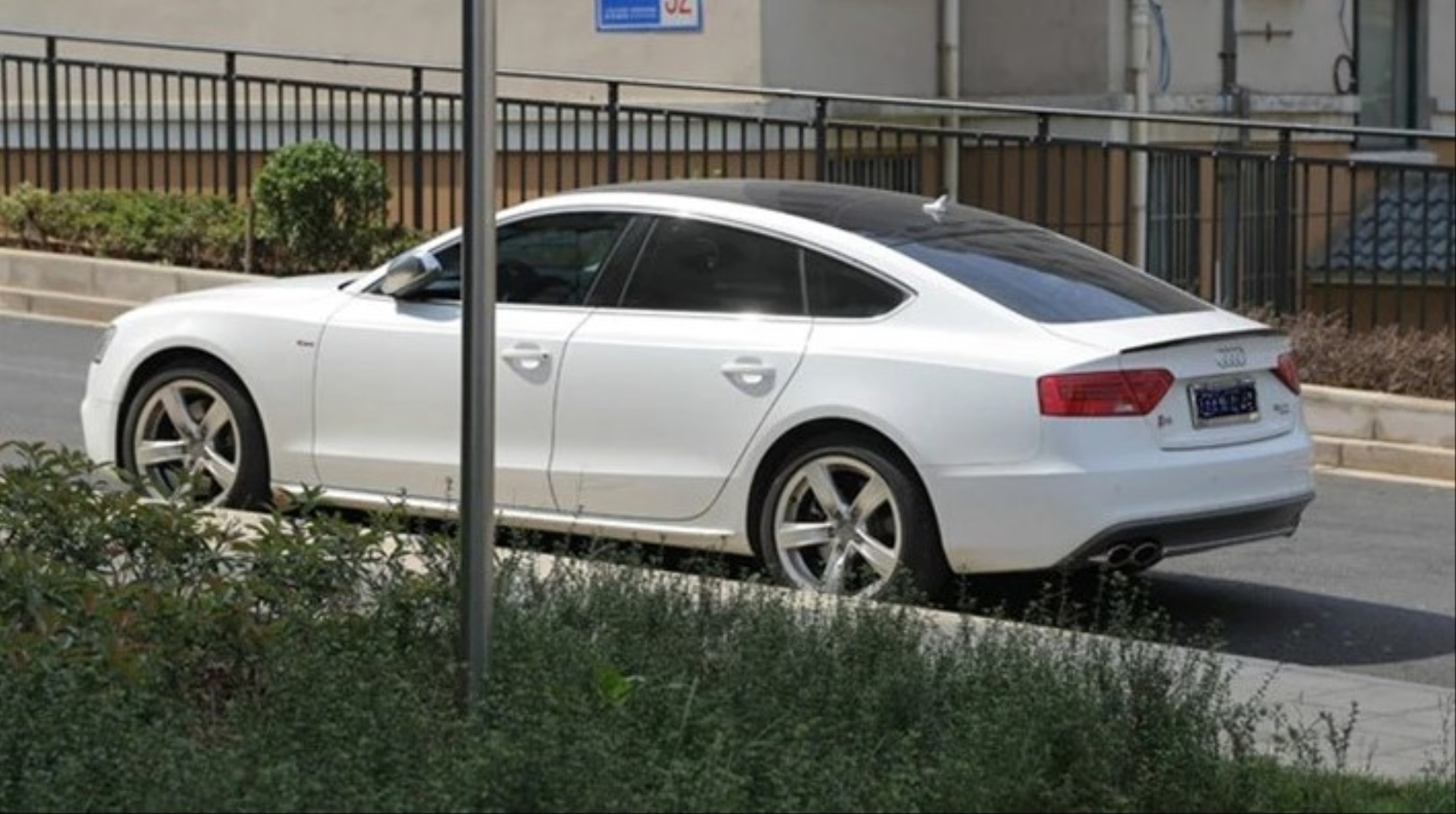 Audi A5 2009-2016 İçin Uyumlu Spoiler - Piano Black (Parlak Siyah) 5