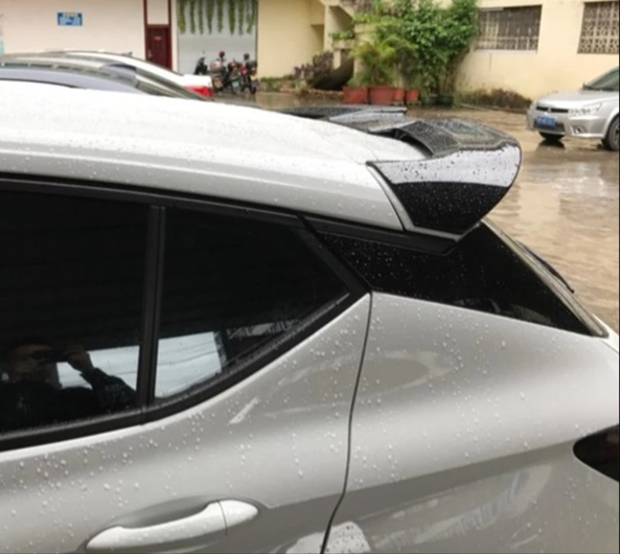 Opel Astra K (2016-2020) İçin Piano Black Spoiler - Parlak Siyah 2