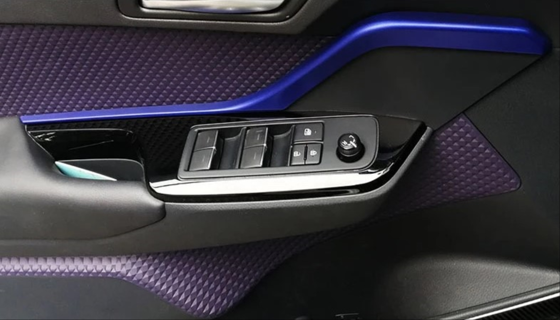 C-HR 2016-2019 İçin Uyumlu Kapı Çıtası - Mavi 5