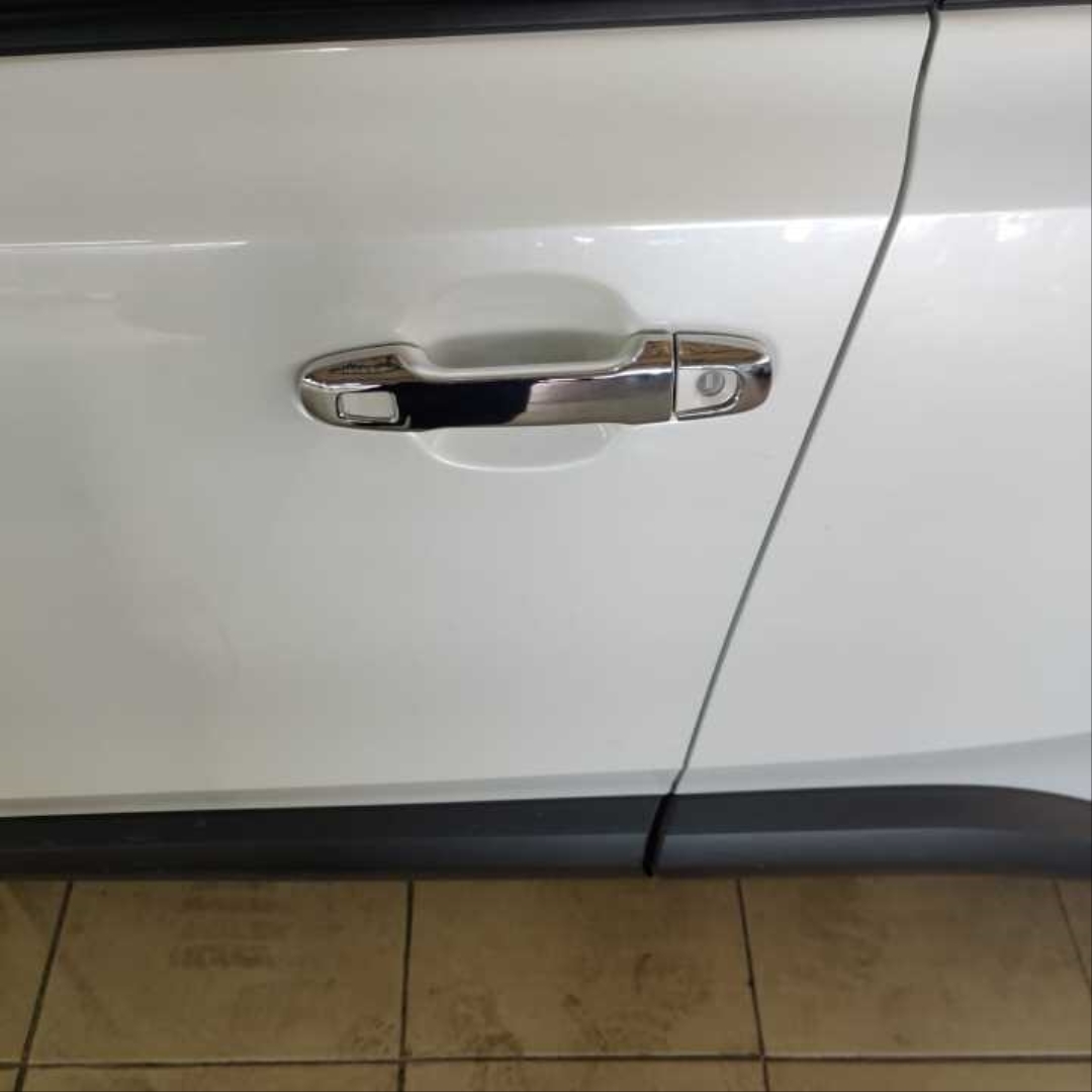 Toyota C-HR 2016-2019 İçin Uyumlu Kapı Kolu Kaplama Krom 4