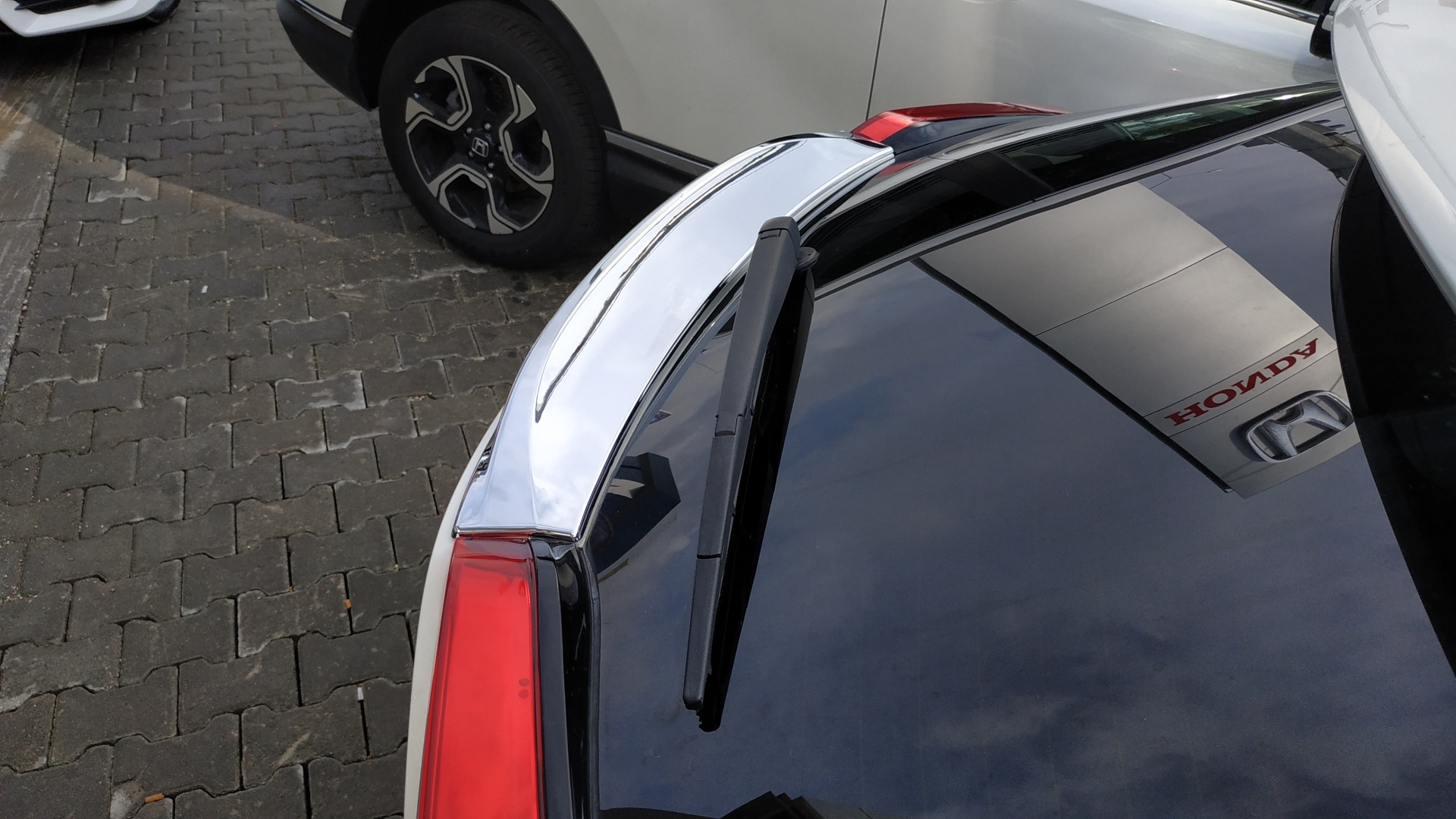 Toyota C-HR 2016-2019 Uyumlu Nikelaj Spoiler 3