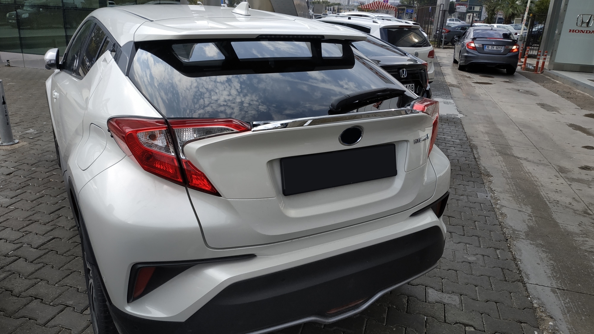 Toyota C-HR 2016-2019 Uyumlu Nikelaj Spoiler 4