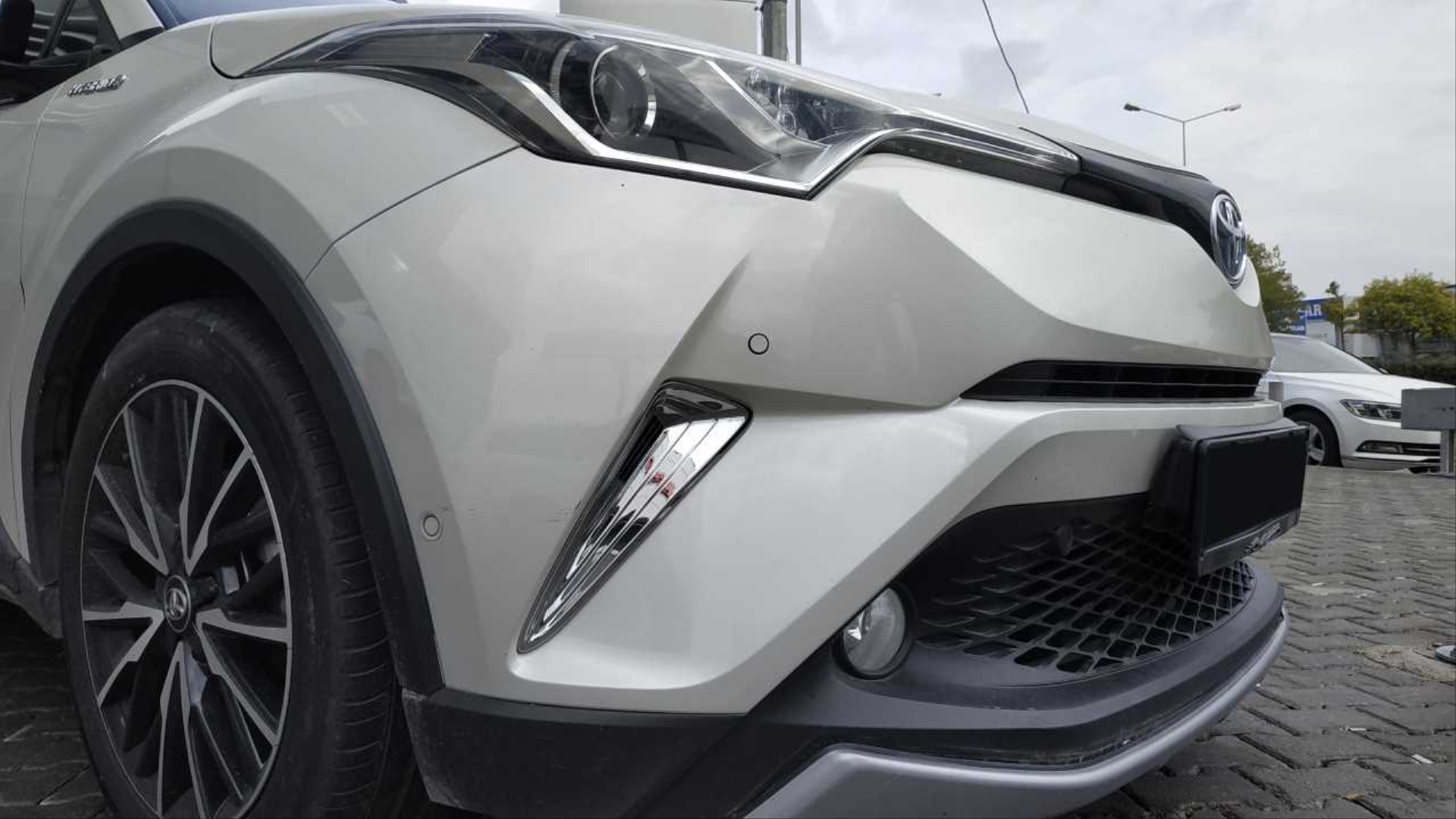 C-HR 2016-2019 İçin Uyumlu Ön Sis Kaplaması Nikelaj 4