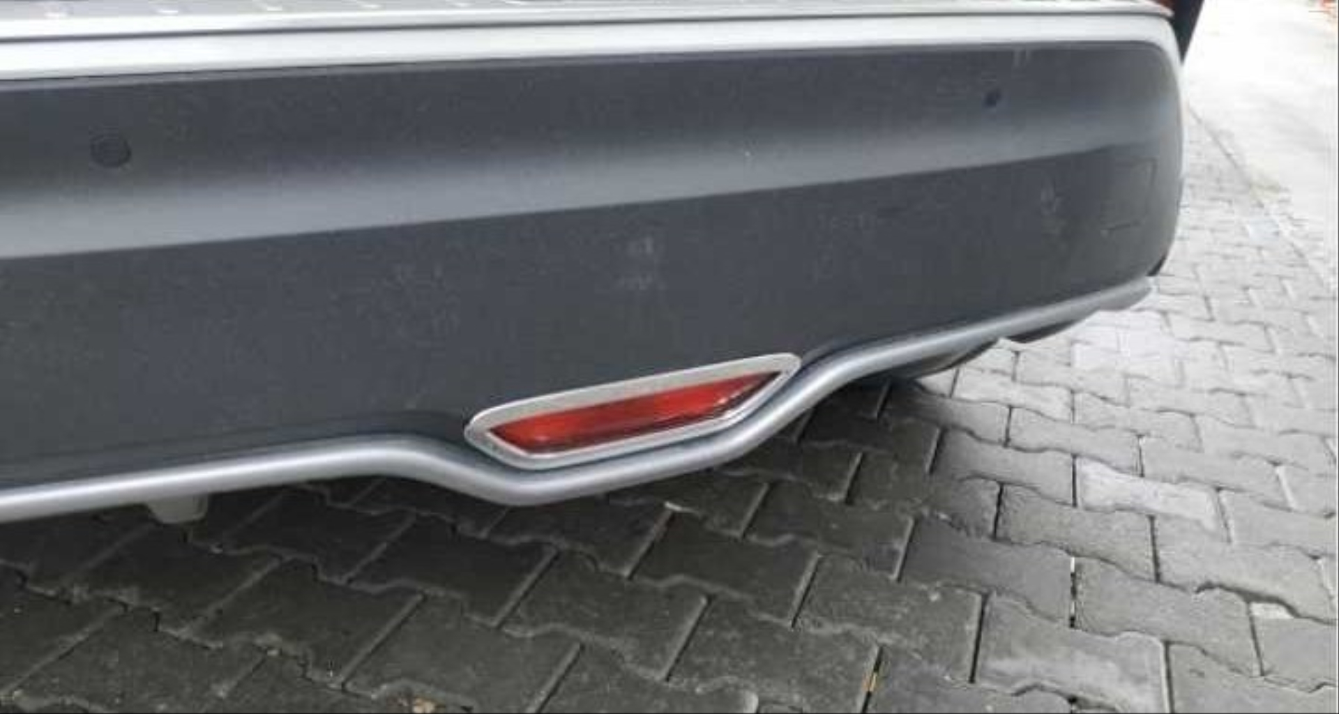 C-HR 2016-2019 Uyumlu Orta Stop Lamba Çerçevesi Nikelaj 5