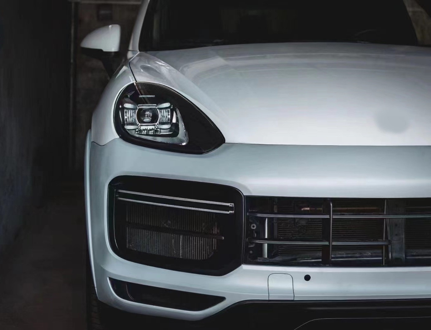 Porsche Cayenne 2014-2017 için Facelift 2018+ Turbo I Body Kit (Farlar Dahil) 5