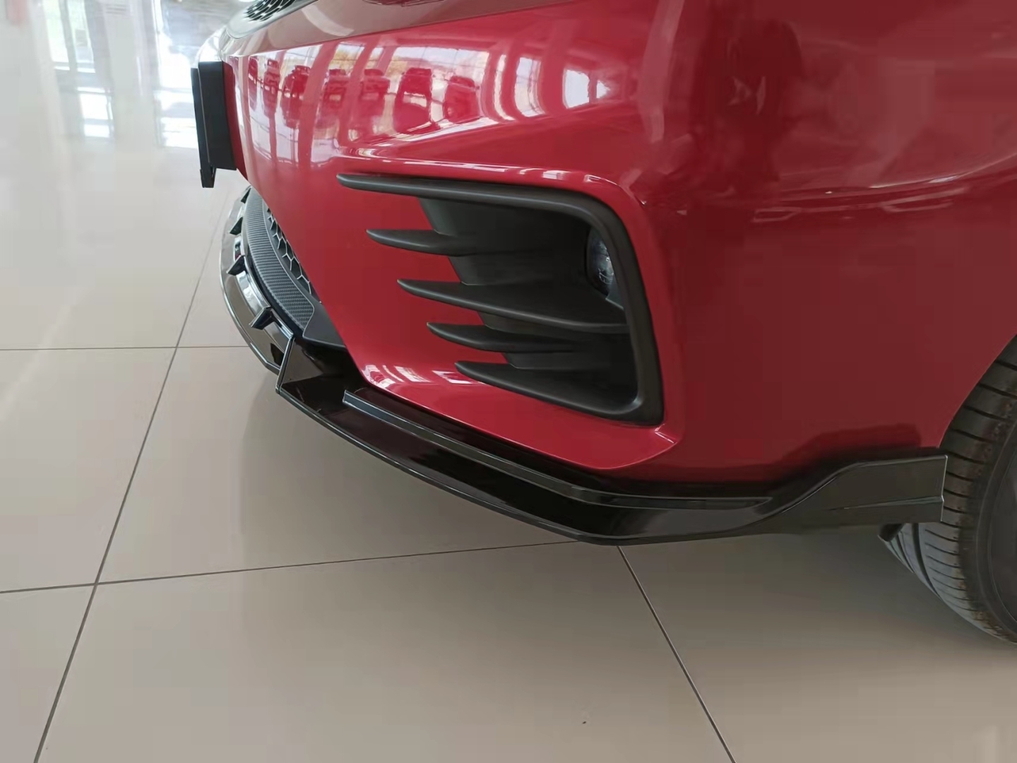 Honda Civic 2020+ İçin Uyumlu RS Ön Lip Piano Black (Parlak Siyah) 3