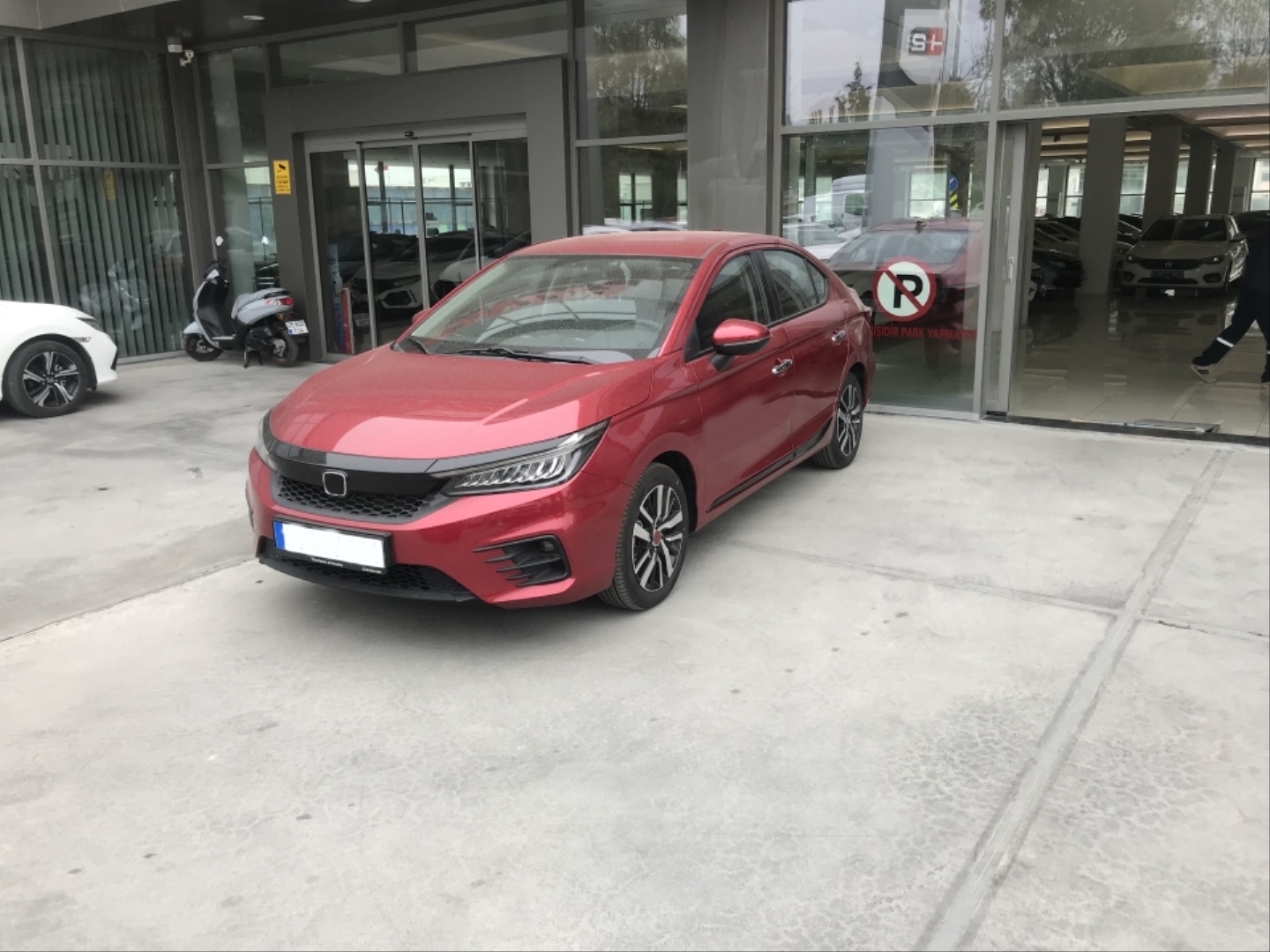 Honda City 2021+ Sis Kaplama - Piano Black 4