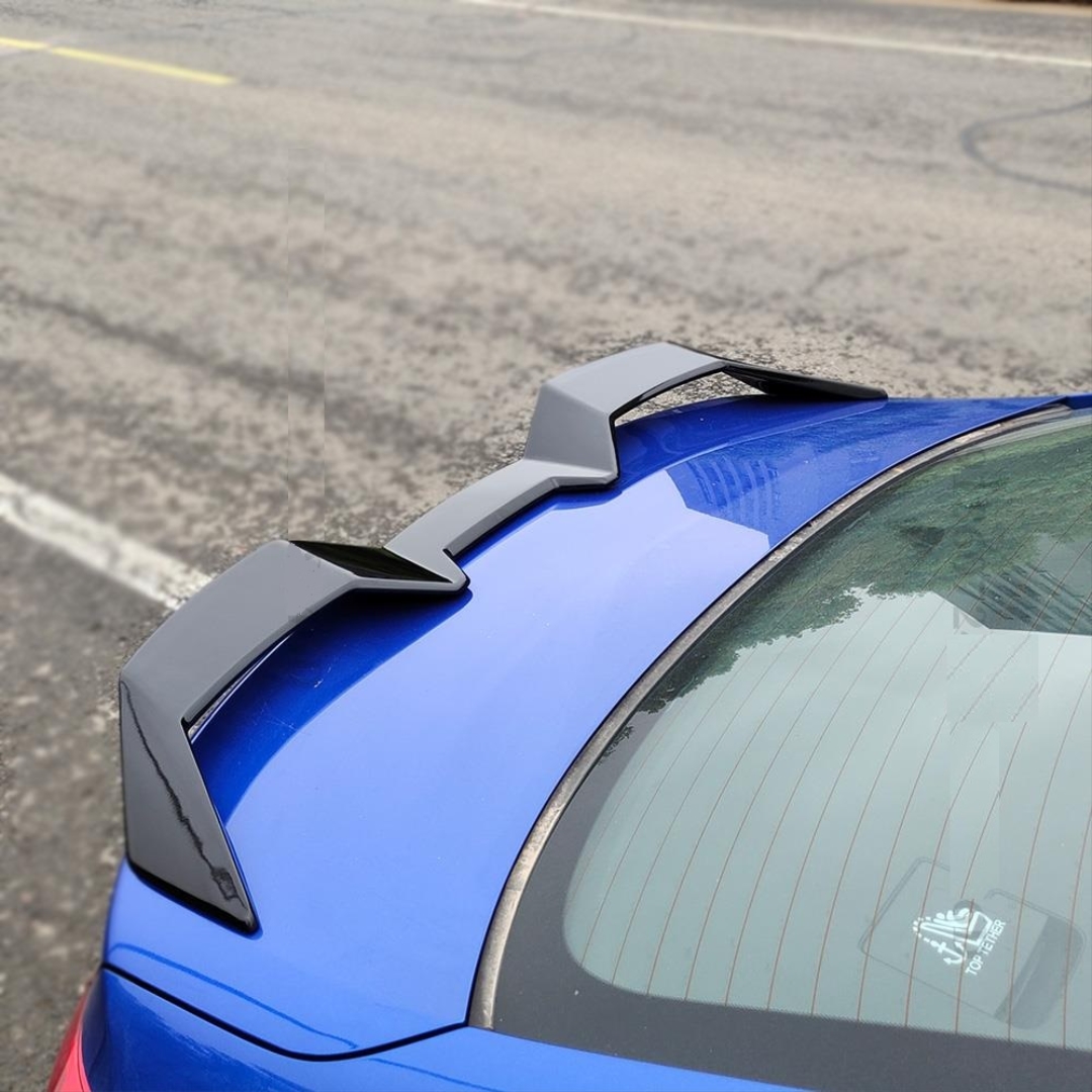 Honda Civic 2022+ İçin 'M' Spoiler 2