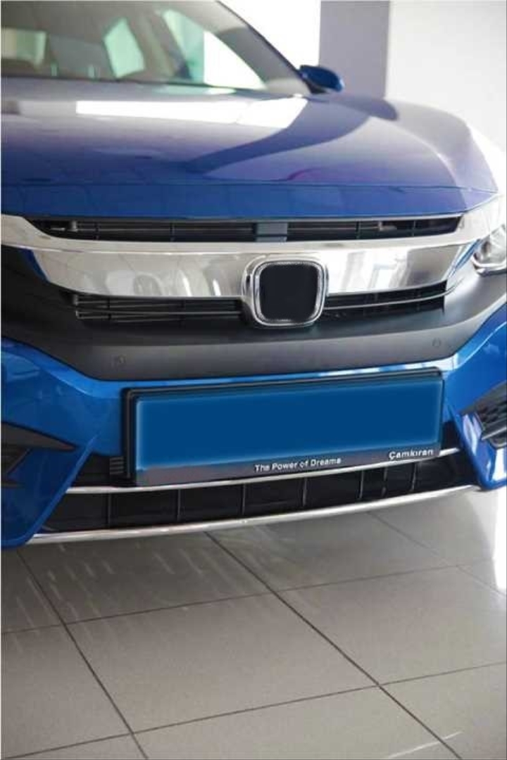 Honda Civic FC5 (2016-2019) İçin Uyumlu Ön Tampon Alt Nikeliği - 2 Parça 3