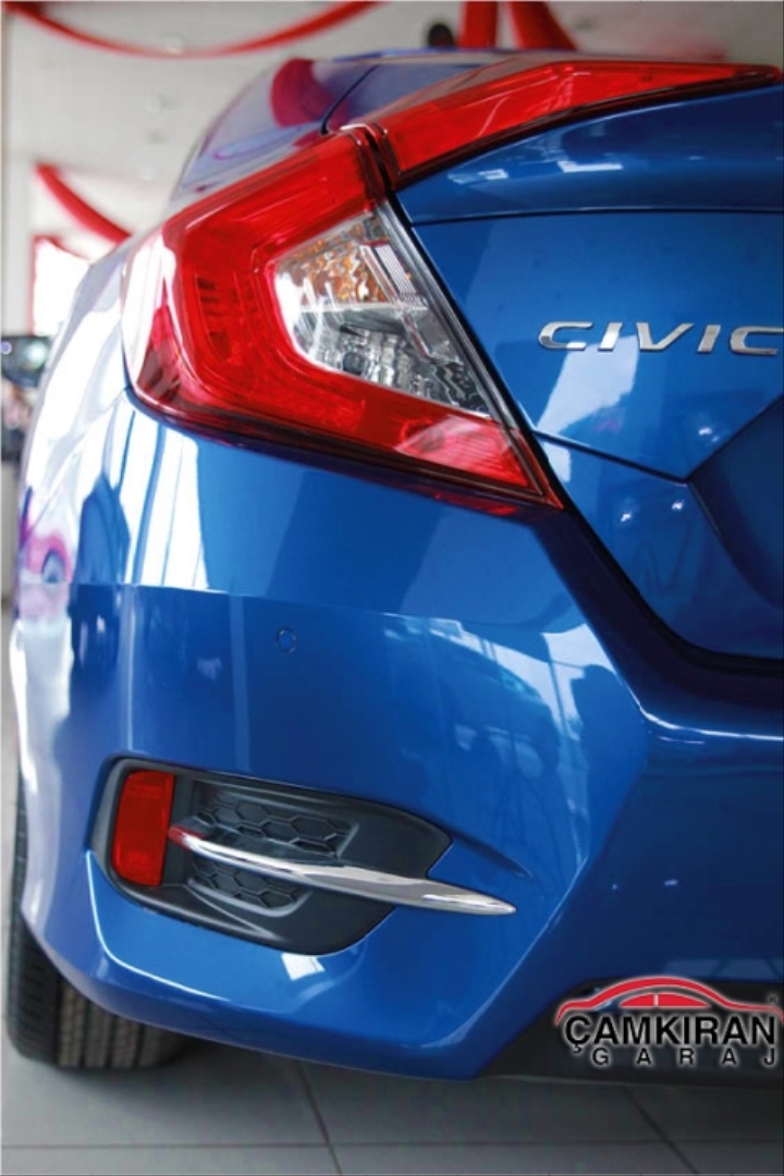 Honda Civic FC5 2016-2020 Uyumlu Arka Sis Orta Çita Nikelaj 3