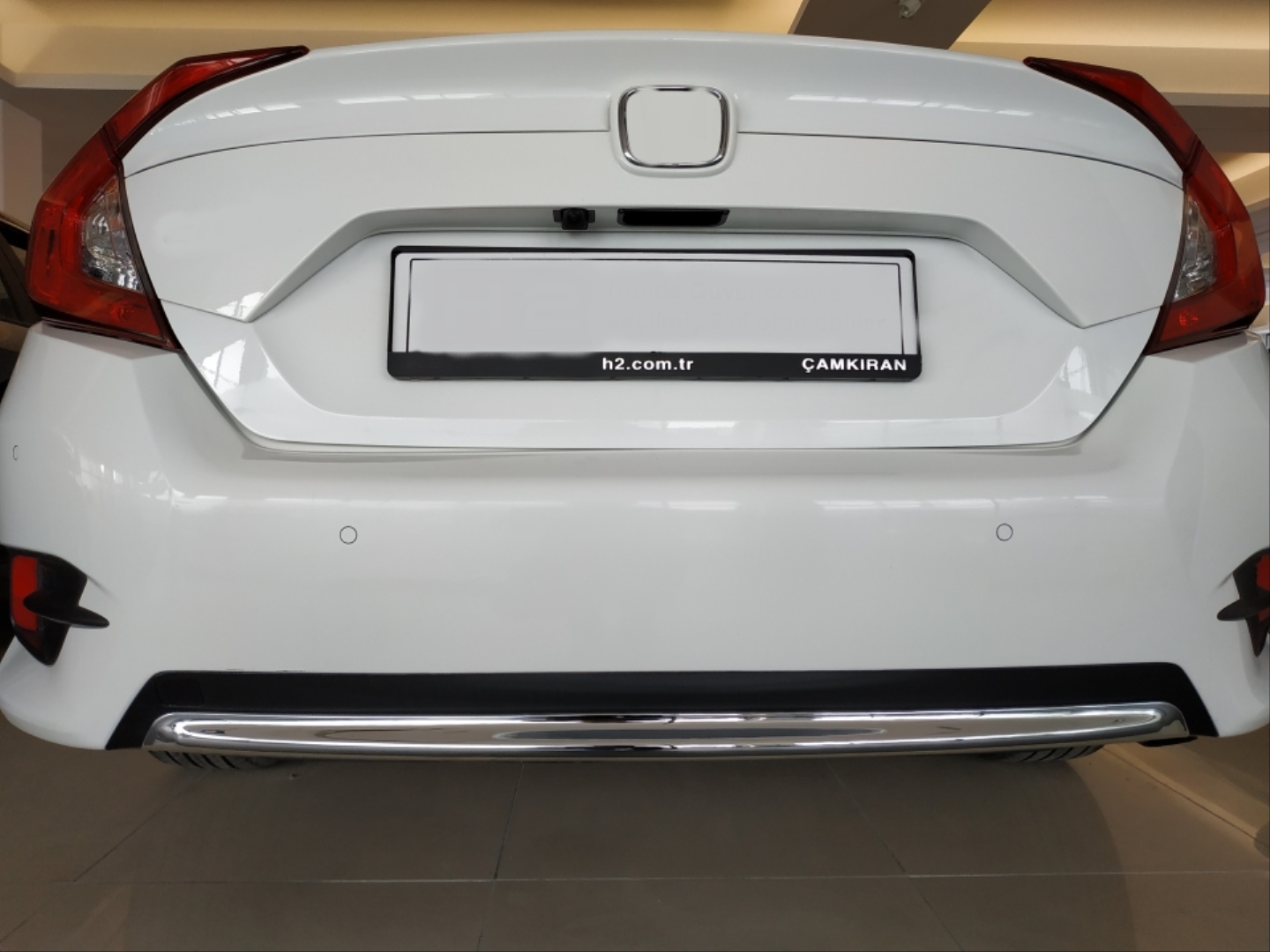 Honda Civic FC5 (2016-2020) Uyumlu Arka Tampon Alt Çıta Nikelaj 2