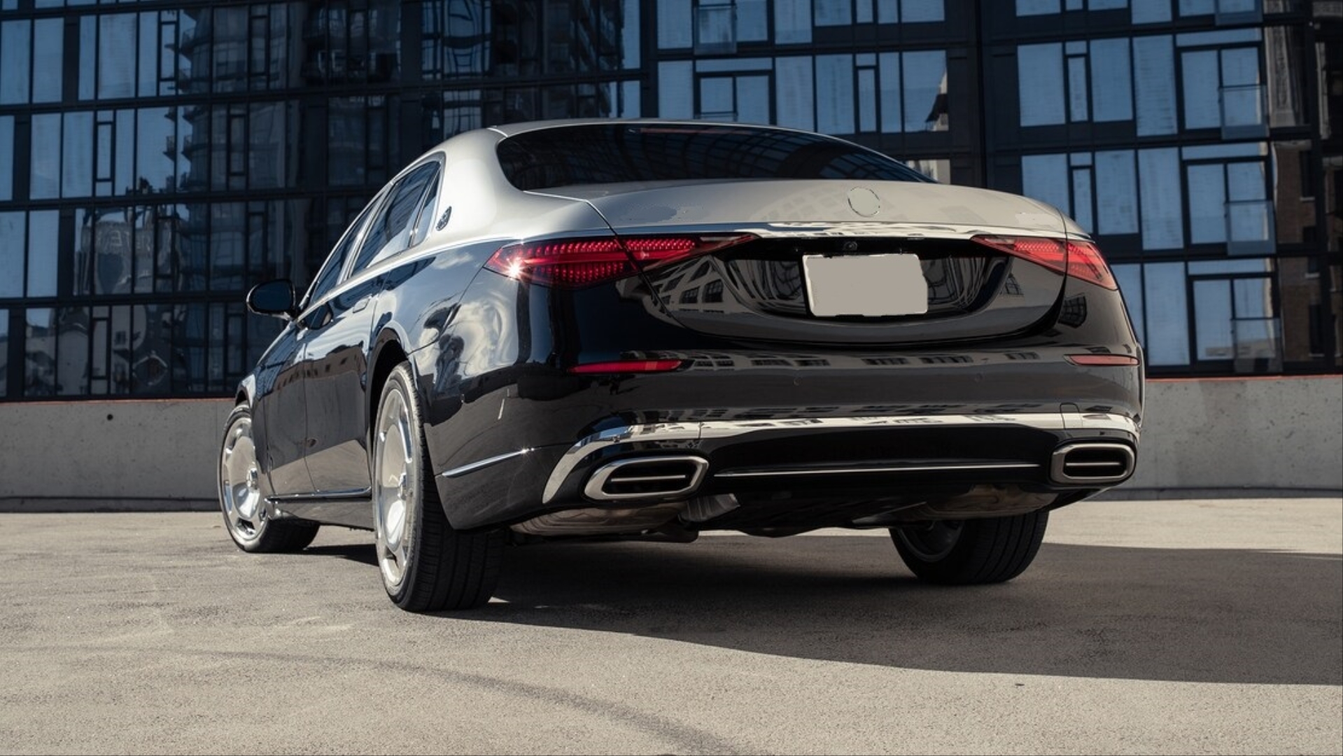 2020+ LCI W213 E Serisi İçin Maybach Görünüm Body Kit (Krom Sis Kapaklı) 3