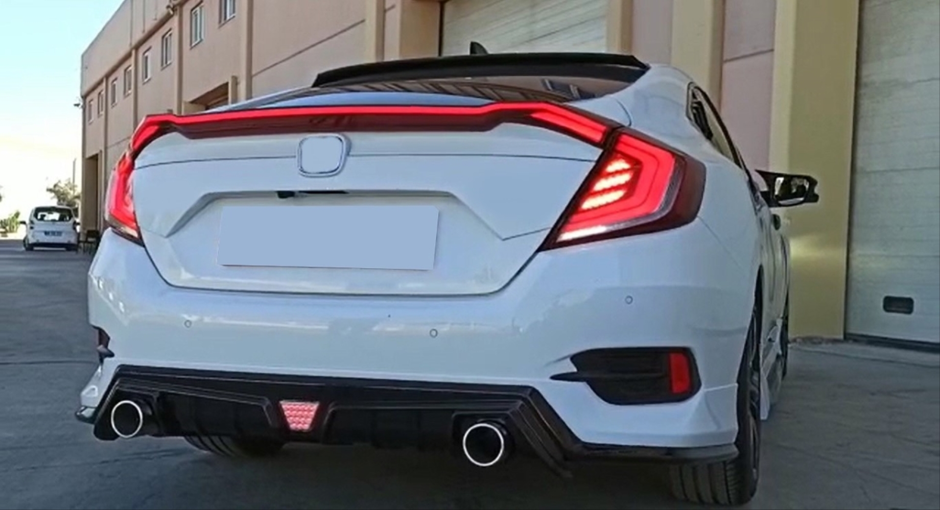Honda Civic FC5 2016-2021 Uyumlu Hareketli Sinyalli LED Stop ve Spoiler Takımı Kırmızı 3